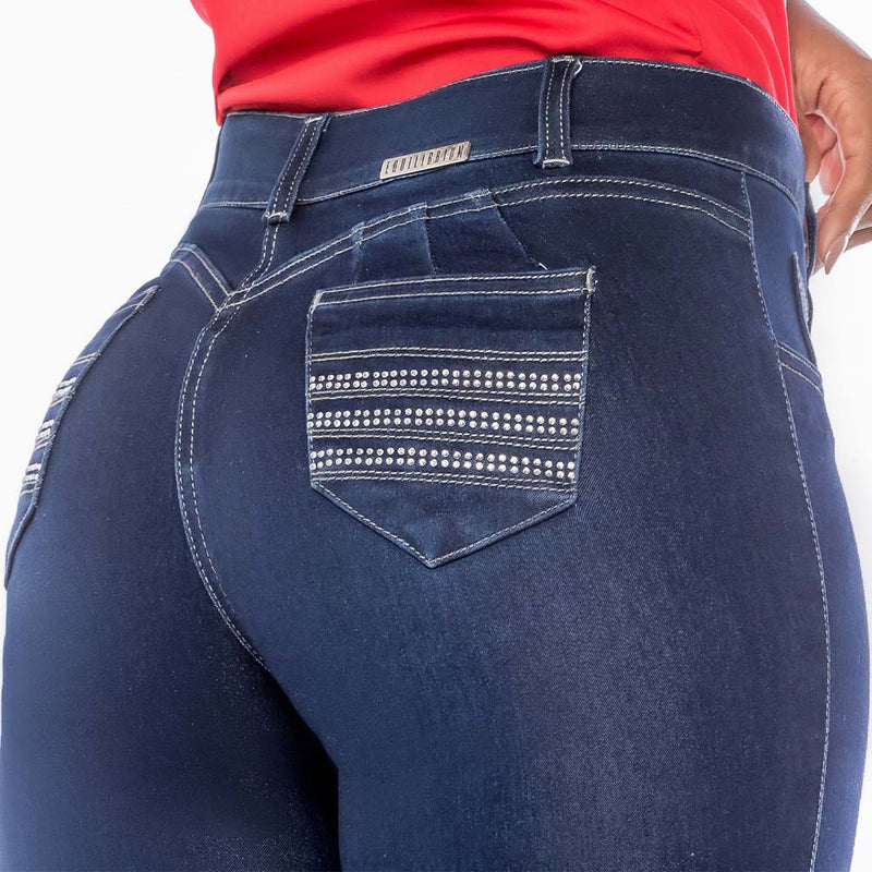 Skinny Blue Jean for women - Embellished front and back pockets - J82320